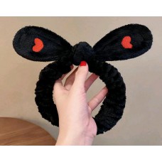 Bandana  karakter telinga kelinci